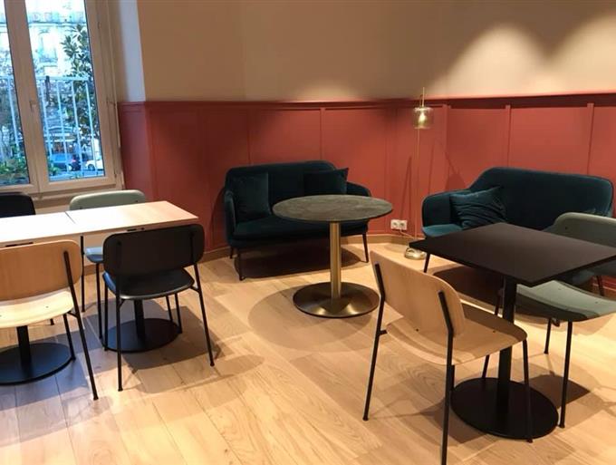 Desayuno buffet en el Grand Hotel de la Gare de Angers - Le Grand Hôtel de la Gare 3 estrellas